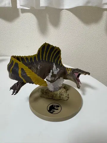 쥬라기 월드 스피노사우루스 피규어