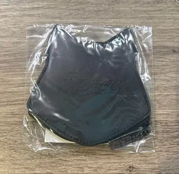 &TEAM 월광 가죽 울프 미니 파우치 하루아