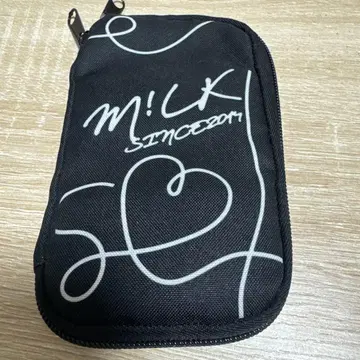 M!LK PREMIUM M!LK 계속 혜택 아크릴 스탠드 케이스 파우치