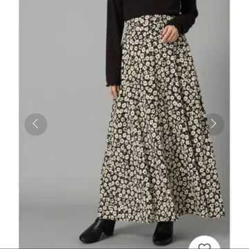 로리즈팜 스커트 롱 꽃무늬 플레어 플리츠 사다리꼴 블랙