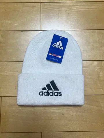 일본제 데상트 adidas 니트 모자 화이트 dead stock