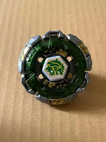 메탈 파이트 베이블레이드 팬 레오네