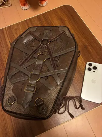 Ozz on ozz croce 코핀(관) 백