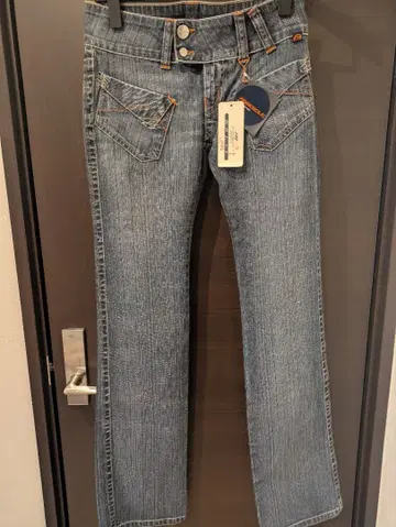 새상품 FREE SOUL (프리 소울) 스트레이트 청바지