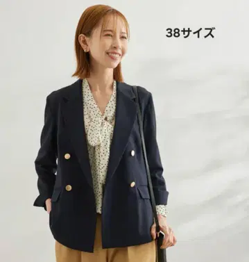 린넨 느낌 골드 버튼 숏 기장 자켓 로페피크닉