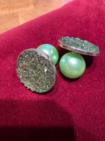 빈티지 그린 컬러 펄 크리스탈 귀걸이