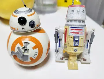 BB-8과 R2-D2 피규어 세트