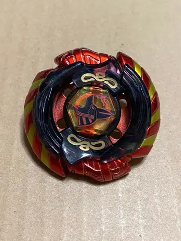 메탈 파이트 베이블레이드 머큐리 아누비우스