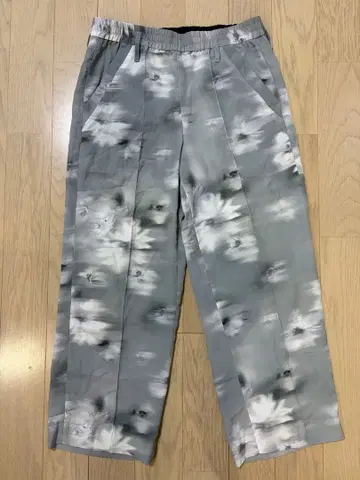 UNITED TOKYO 유나이티드 도쿄 이지 팬츠