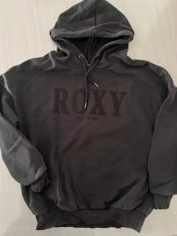 ROXY 다크 그레이 후드티와 팬츠 세트