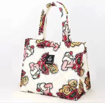 히스테릭 미니 토트백 스퀘어 토트백 룩북 화이트