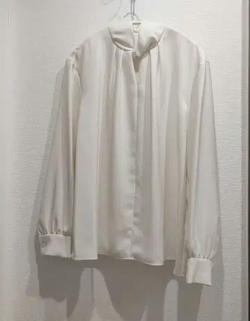 theory luxe MARVINE SANDY 블라우스 사이즈 038