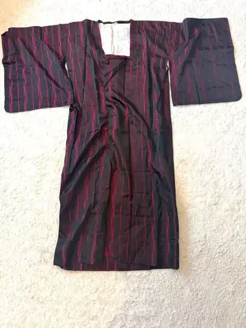 비오는 날용 롱 기모노 레인코트 블랙과 빨간색 스트라이프 겉옷