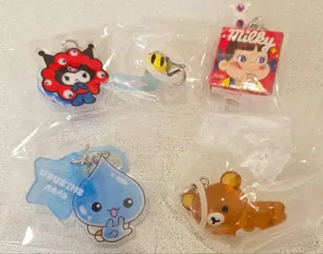 리락쿠마 물방울짱 쿠로미 페코짱 마크 액세서리 모음