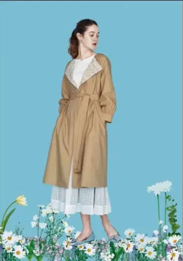유니버설 뮤즈 스트로베리 필드 레이스 트렌치코트