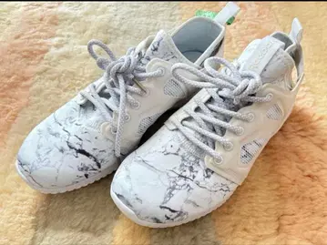 리복 화이트 마블 스니커즈