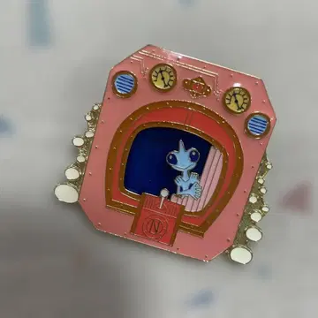 디즈니씨 해저 2만리 핀 배지