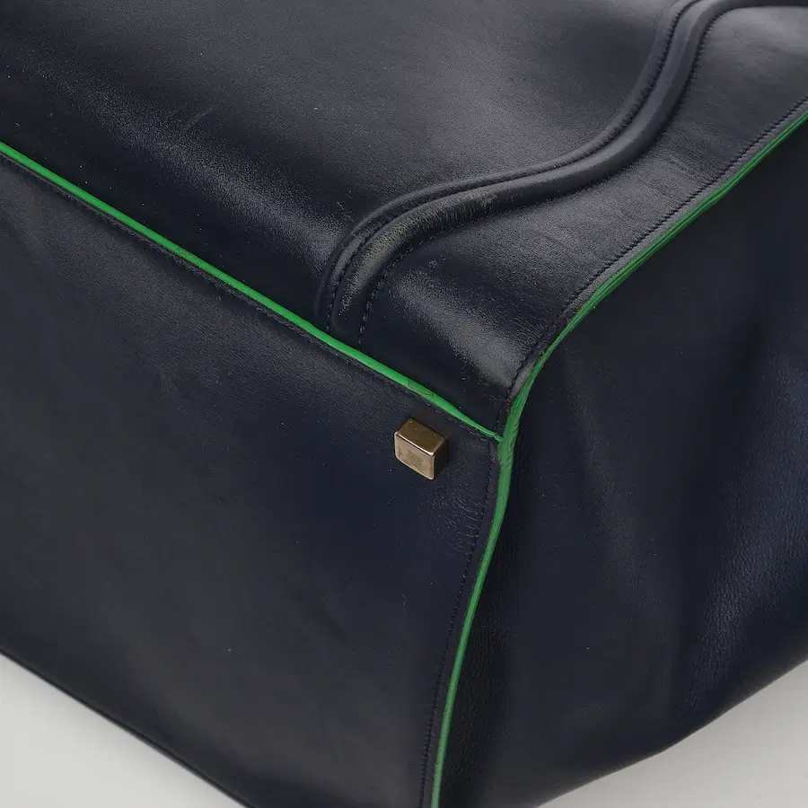 Celine Phantom Luggage包