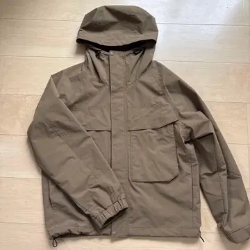 미사용 새상품 UNIQLO 유니클로 윈드프루프 후드티 브라운 S 사이즈