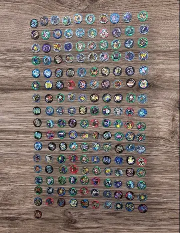 요괴 메달 총 161개 (홀로그램 20개 포함) 요괴워치