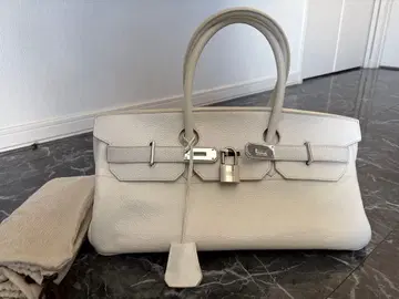 화이트 가죽 숄더백 수납 가방 포함