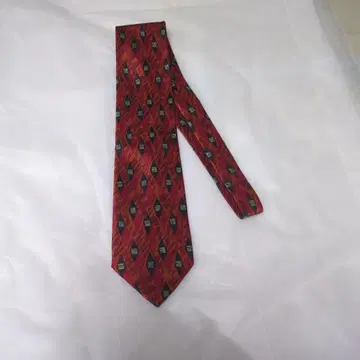 Ermenegildo Zegna 빨검 다이아몬드 넥타이