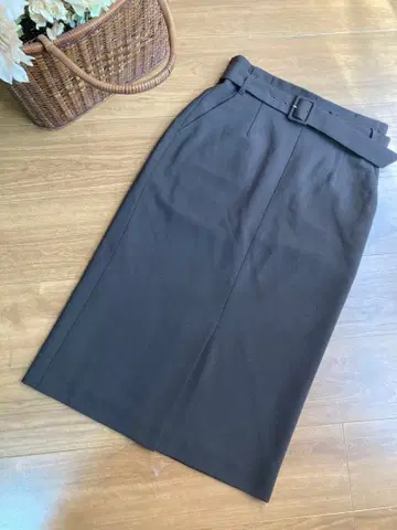 23구의 다크 브라운 벨트 타이츠 스커트 36