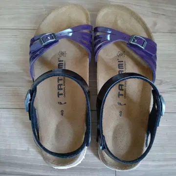 박스 포함 새상품 버켄스탁 샌들 TATAMI 이구아수 26cm