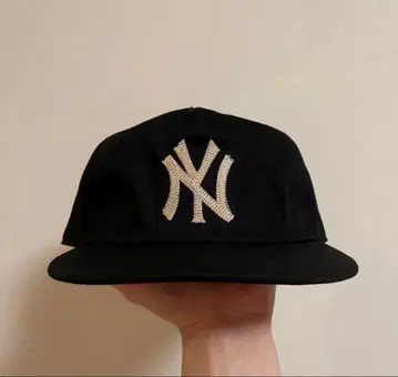 MONDAYSUCK 맨데이삭 양키스 캡 블랙