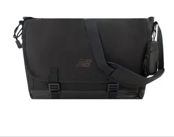 새상품 2025model 뉴발란스 메신저 백 블랙 파우치 포함