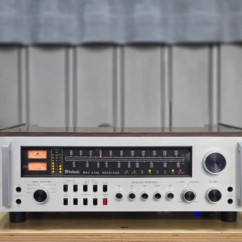 매킨토시 MAC4100 리시버 앰프