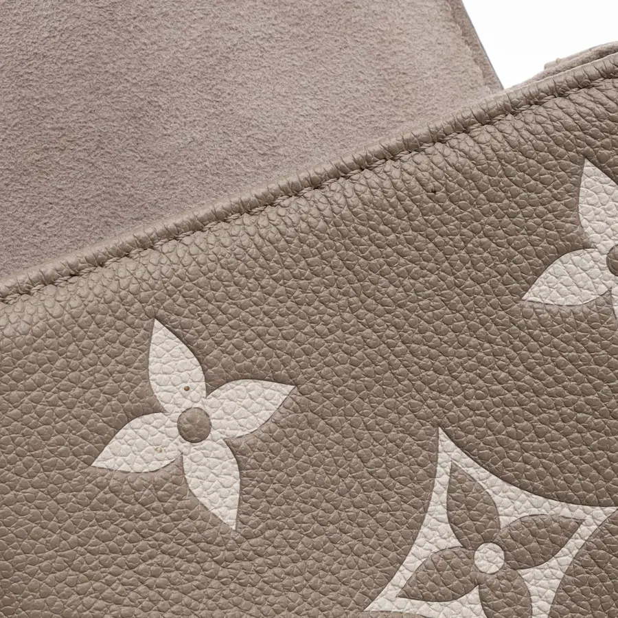 路易威登Monogram Empreinte Tiny双肩包