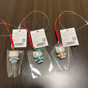 헬로키티 역대 세븐일레븐 스트랩 3개 세트