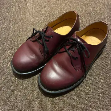 닥터마틴 버건디 23cm