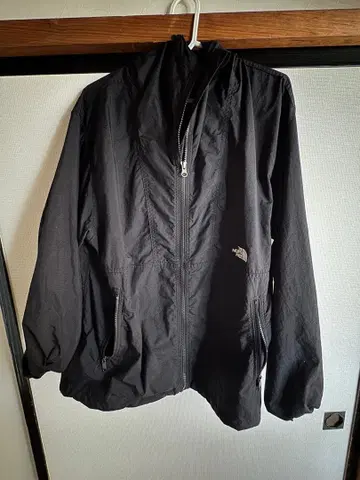 THE NORTH FACE 블랙 나일론 자켓