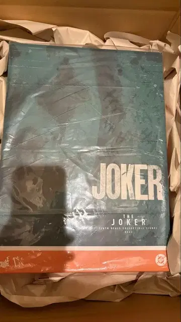 무비 마스터피스 DX 조커 1/6 스케일 피규어 핫토이즈