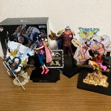 원피스 제일복권 스모커 타시기 사카즈키 루피 4체 세트