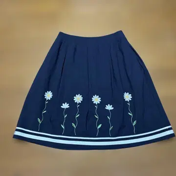 엠즈 그레이시 마가렛 자수 스커트