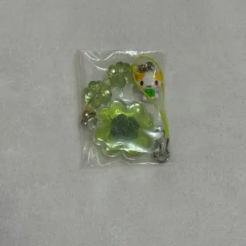 산리오 마쉬멜로우처럼 폭신폭신한 냥코 스트랩 클로버