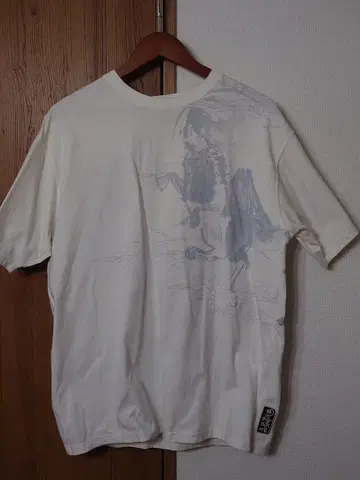 카라쿠리타마시 반팔 화이트 T셔츠 XL