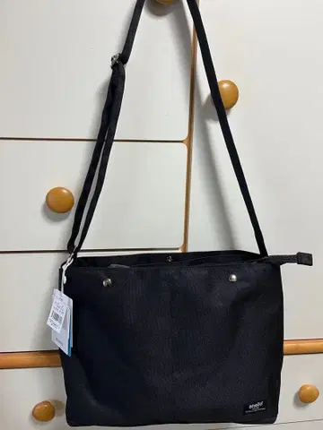 anello 아네로 숄더백 블랙 택 포함 ATS0661Z