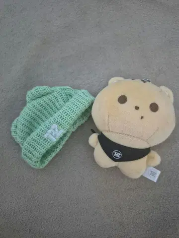 더보이즈 큐 봉제 인형