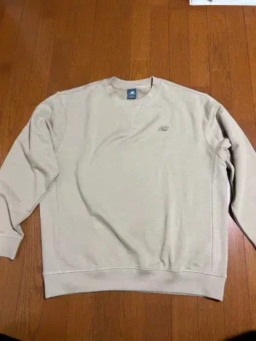 뉴발란스 맨투맨 트레이닝복 베이지