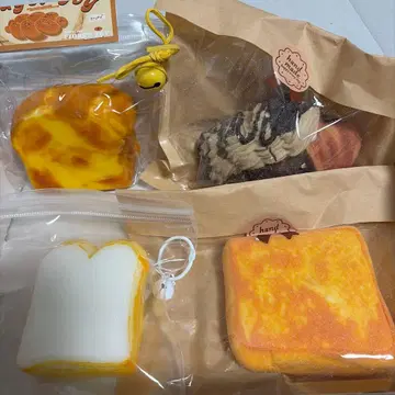 빵 축제 밀가루 묻은 빵 스퀴즈 묶음 판매 4개