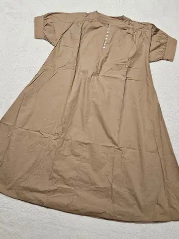 [ Agatha ] 베이지 반팔 셔츠 원피스