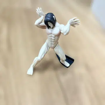 진격의 거인 엘렌 거인형 스마트폰 스탠드