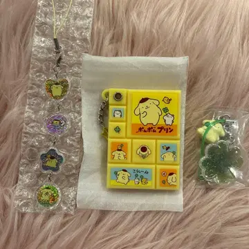 산리오 시크릿 클로버 스트랩 폼폼푸딩