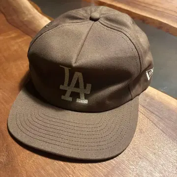 Monday suck 캡 LA 새상품 미사용