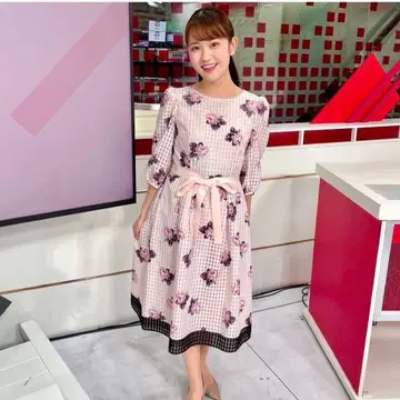 엠즈 그레이시 꽃무늬 원피스 38 정가 49500엔 아나운서 착용