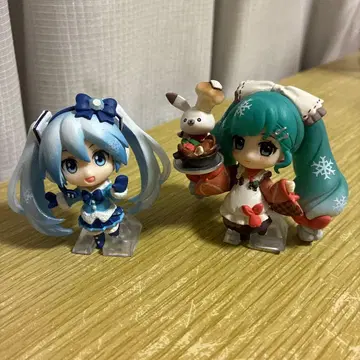 하츠네 미쿠 아소토 2024 가챠 피규어 세트